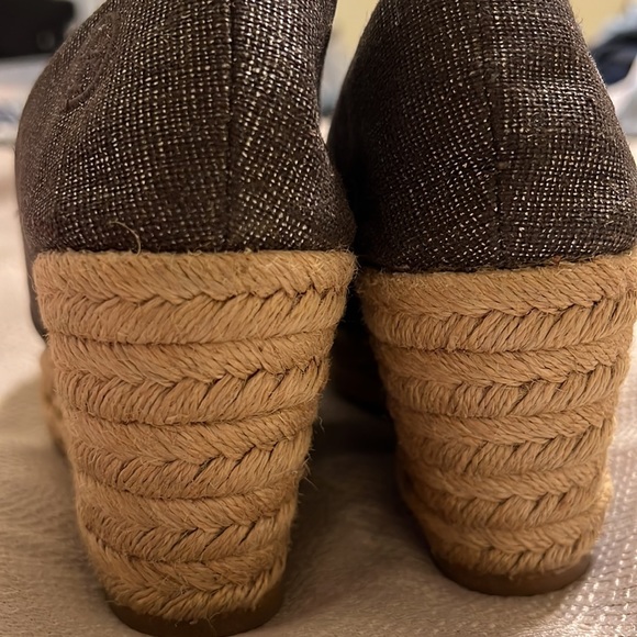 Tory Burch pre owned sz 6B - Picture 5 of 6